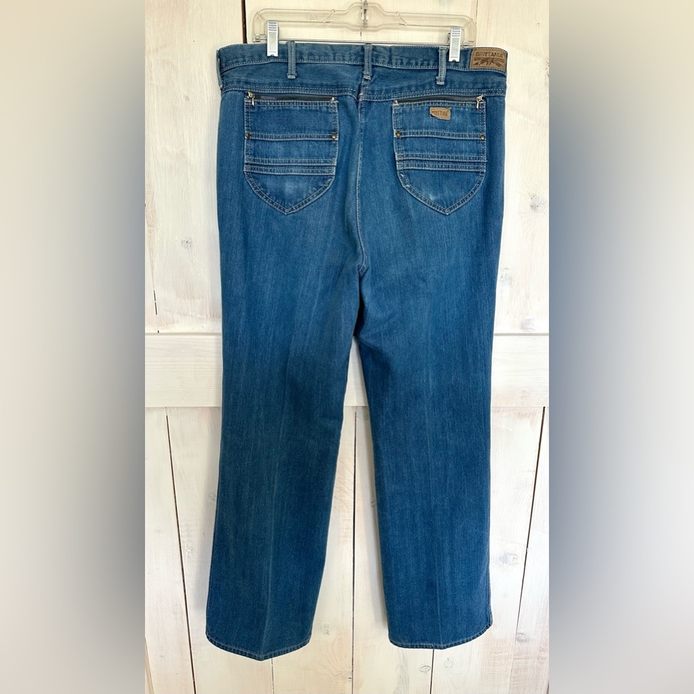 Vintage‎ Brittania For Men Denim Jeans Zippered Pockets Medium Wash Size 38 X 33